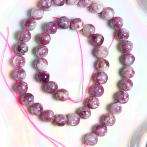 Perle Emeraude violette 8 mm en pierre naturelle sur fil