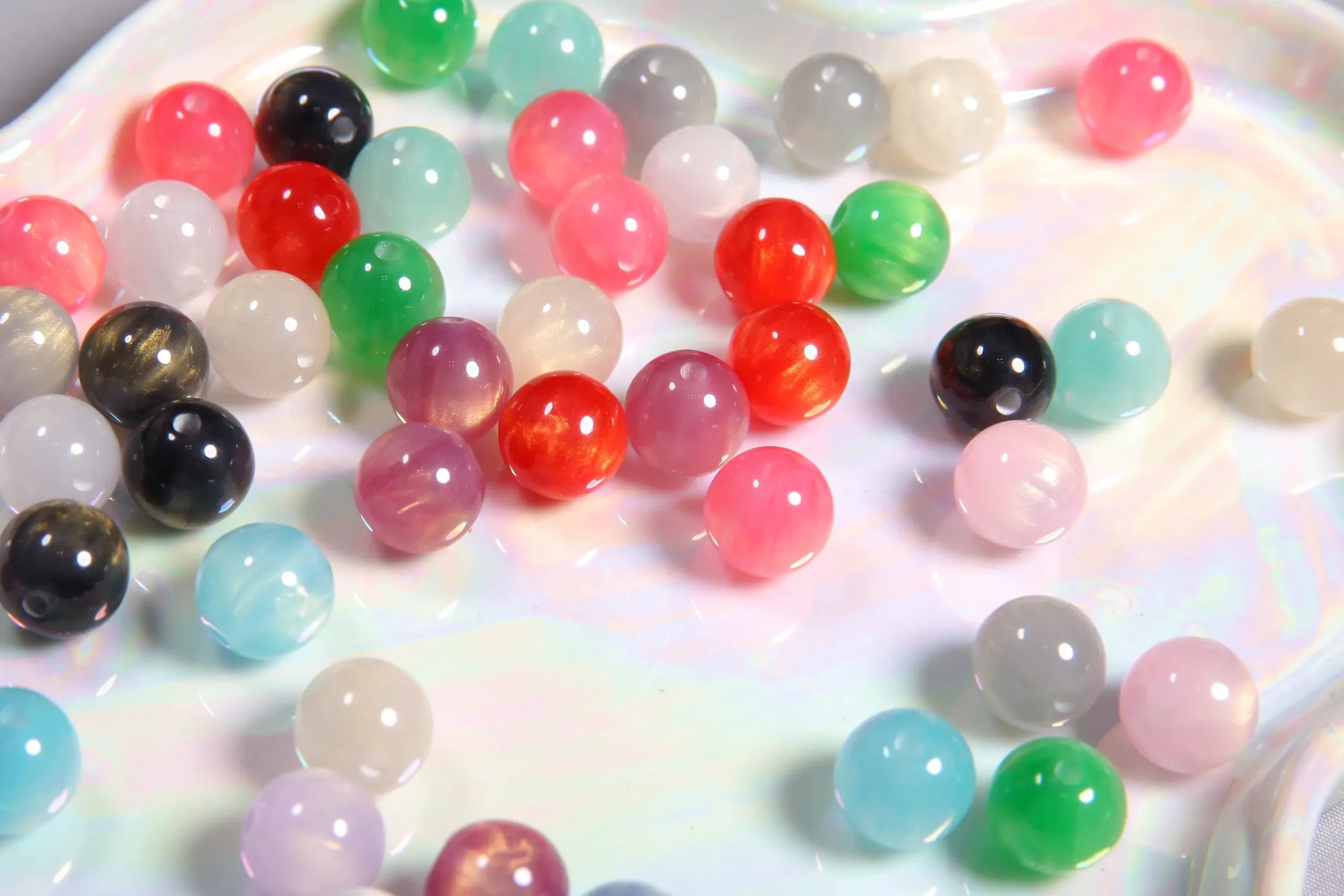 Perles Sablé multicolores en résine 12mm2