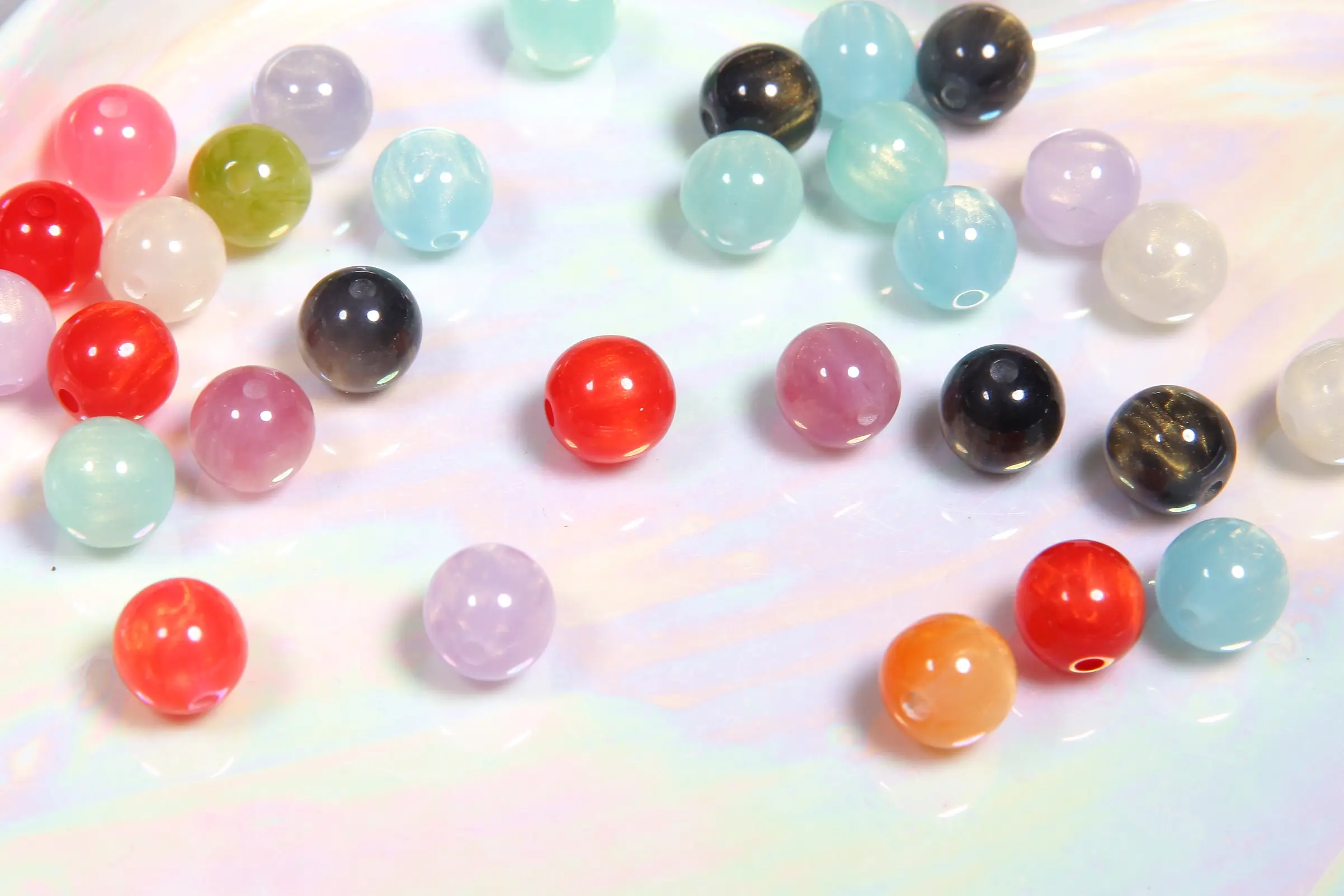 Perles Sablé multicolores en résine 10mm2