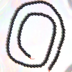 Perle Hématite 4 mm en pierre naturelle sur fil